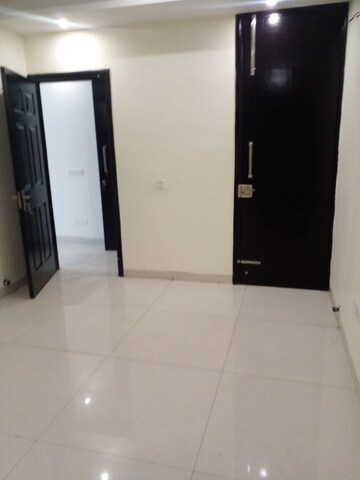 Room in 3 BHK Apartment at Golden Sand Apartments, Dhakoli – for Rent