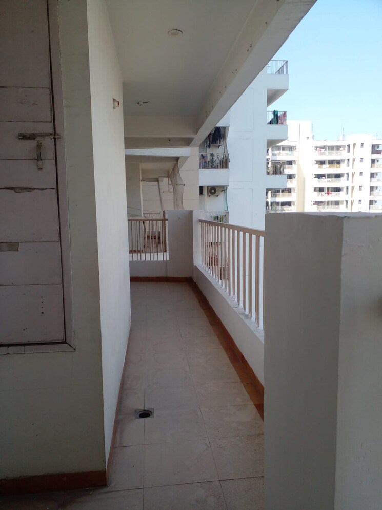 Balcony, golden-sand-apartments 3 Bedroom 1850 Sq.Ft. Apartment In Dhakoli Zirakpur 9530468
