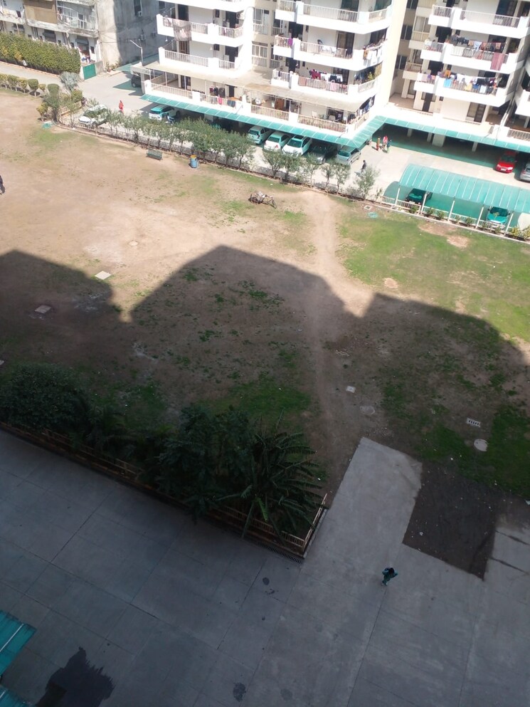  Parking, golden-sand-apartments 3 Bedroom 1850 Sq.Ft. Apartment In Dhakoli Zirakpur 9530468