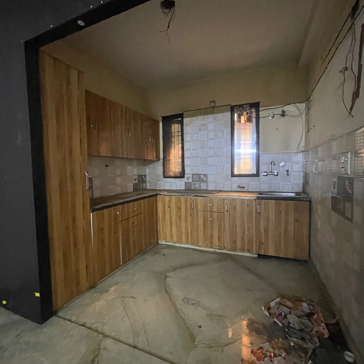 Kitchen, rohini sector 24 3 Bedroom 1100 Sq.Ft. Builder Floor In Rohini Sector 24 Delhi 9530485