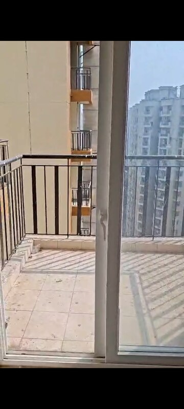 Balcony in 2.5 BHK Apartment at Amrapali Tropical Garden, Tech Zone 4 Greater Noida – for Rent