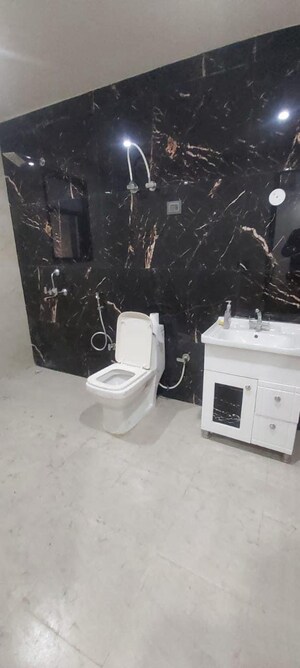 Attached Bathroom in 2 BHK Builder Floor at RWA Residential Society Sector 46, Sector 46 – for Rent