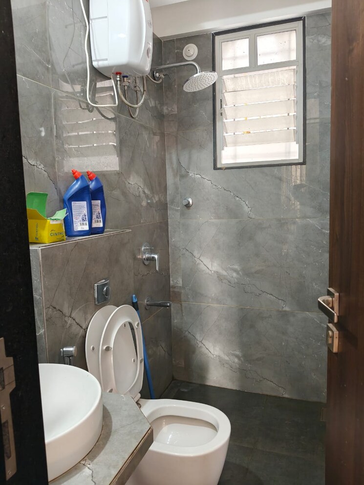 Attached Bathroom, deu-trident 2.5 Bedroom 979 Sq.Ft. Apartment In Pimple Nilakh Pune 9530513