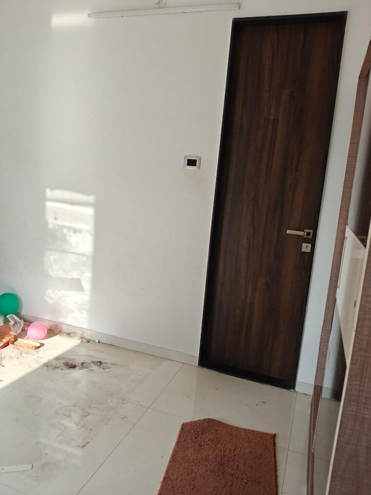 Room, deu-trident 2.5 Bedroom 979 Sq.Ft. Apartment In Pimple Nilakh Pune 9530513