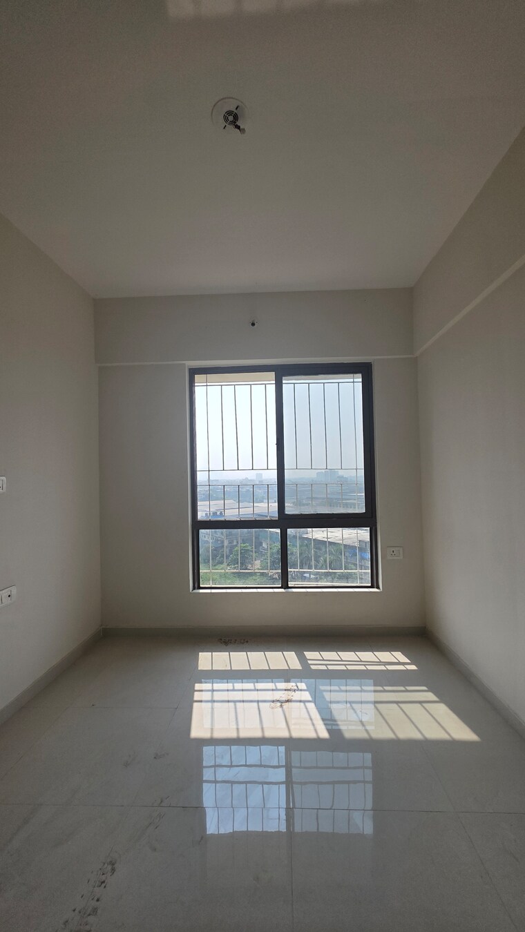 Room, dosti-greater-thane 1 Bedroom 319 Sq.Ft. Apartment In Kalher Thane 9530534