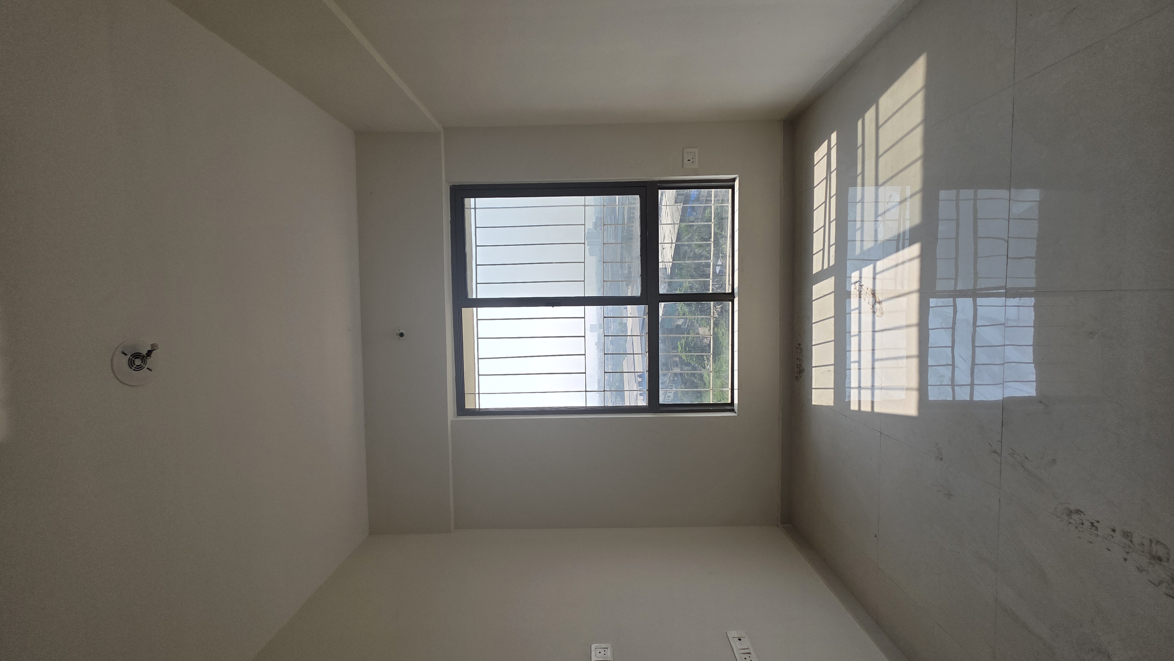 1 BHK + Pooja Room Apartment For Sale in Dosti Greater Thane