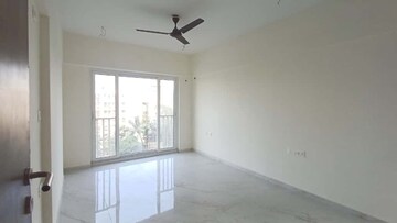 Room in 2 BHK Apartment at Sion – for Sale