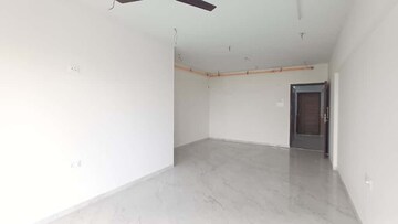 Room in 2 BHK Apartment at Sion – for Sale