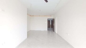 Room in 2 BHK Apartment at Sion – for Sale