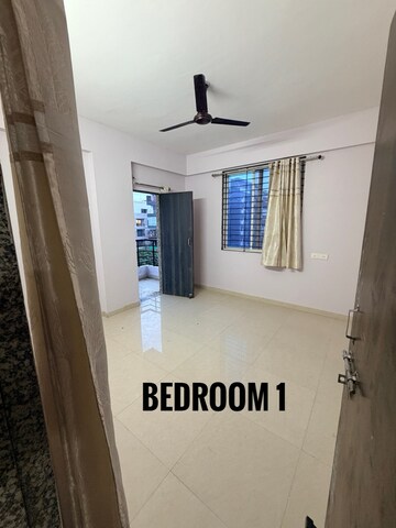 Bedroom in 2 BHK Apartment at Jakhya – for Rent
