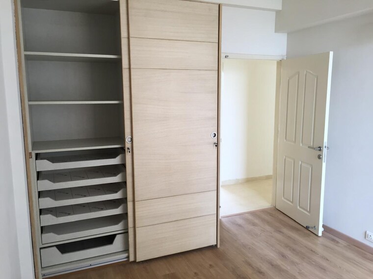 Room, pioneer-park-presidia 3 Bedroom 2595 Sq.Ft. Apartment In Sector 62 Gurgaon 9530500