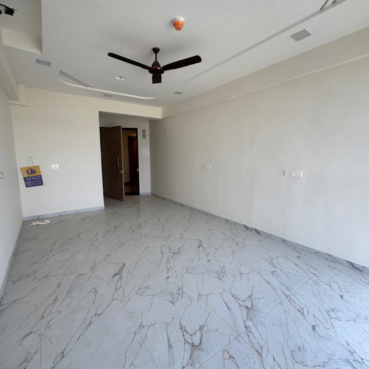 Room, lodha-signet-palava Commercial Office Space 250 Sq.Ft. In Kalyan Shilphata Road Thane 9530588