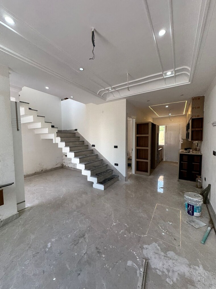  Parking, gmada aerocity 3 Bedroom 900 Sq.Ft. Independent House In Gmada Aerocity Zirakpur 9530606