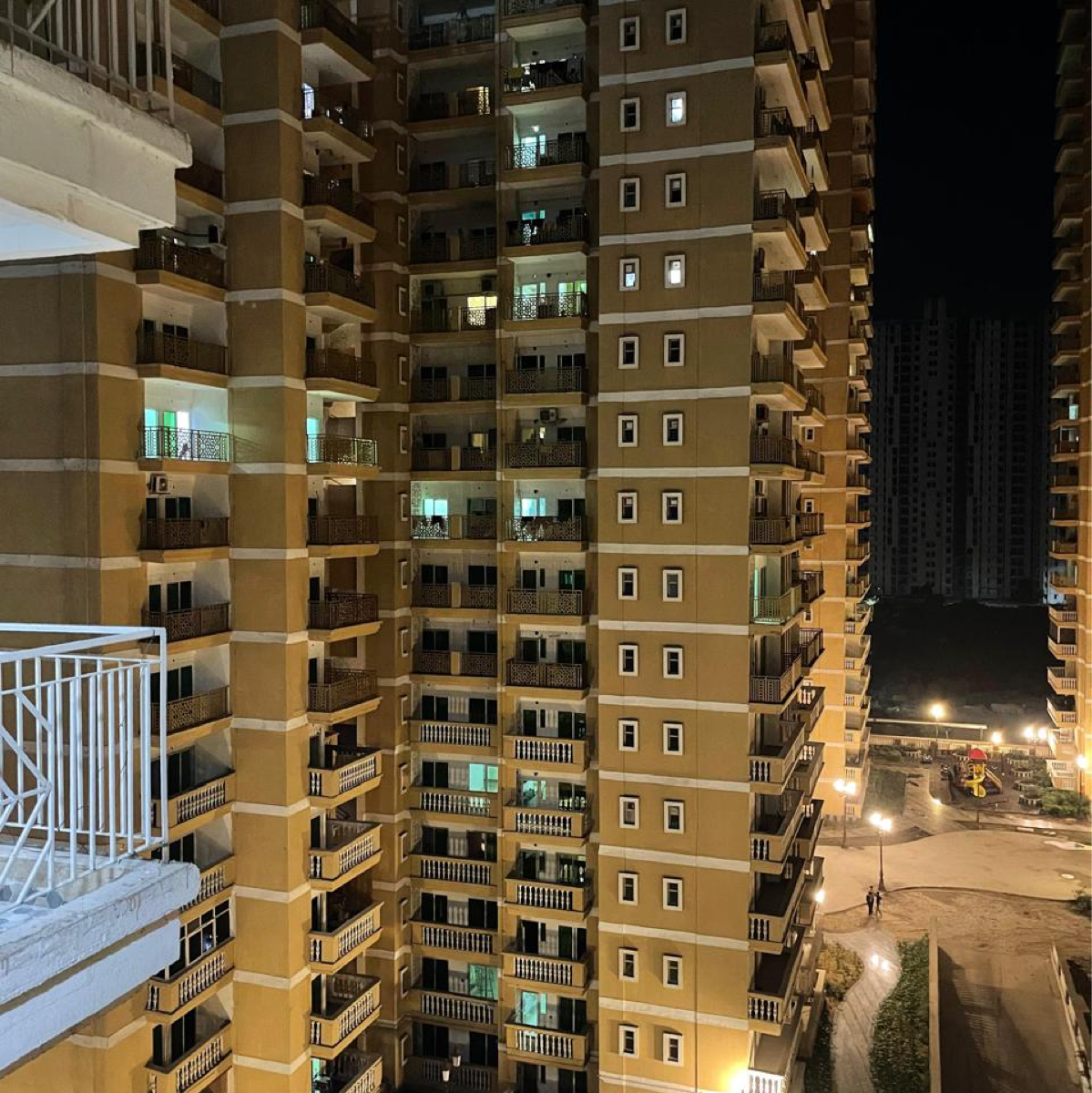 5 BHK + Servant Room 3520 Sq.Ft. Apartment in Migsun Vilaasa