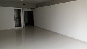 Room in  Office Space at Sola Road – for Rent
