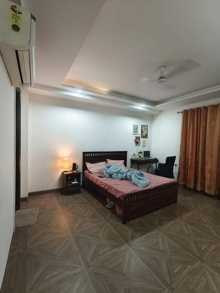 Bedroom, freedom fighters enclave 3 Bedroom 1700 Sq.Ft. Apartment In Freedom Fighters Enclave Delhi 9530669
