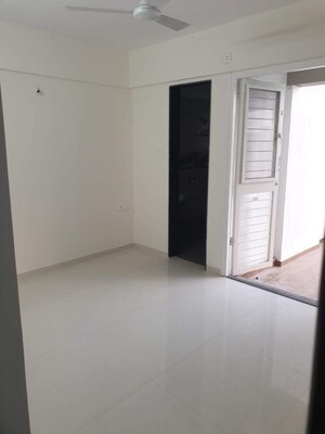 Room in 3 BHK Apartment at Suyog Space, Wakad – for Rent