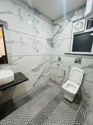 Bathroom in 1 BHK Apartment at Saket – for Rent