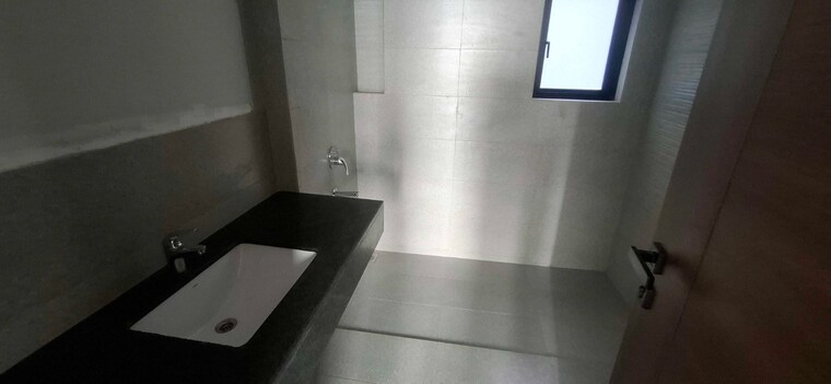 Bathroom, krisumi-waterside-residences 3 Bedroom 2538 Sq.Ft. Apartment In Sector 36a Gurgaon 9530754
