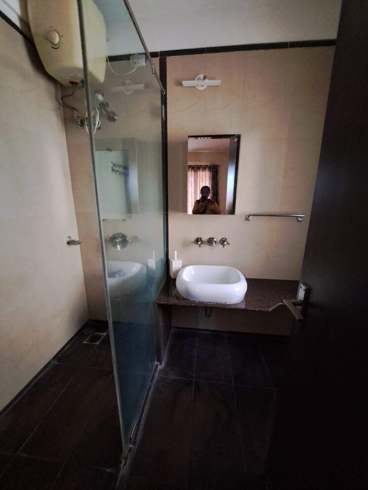 Bathroom, sagar-waters-edge 3.5 Bedroom 2000 Sq.Ft. Apartment In Pimple Nilakh Pune 9530765