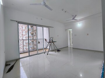 Room in 1 BHK Apartment at Godrej Boulevard, Manjari – for Rent