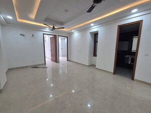 Room in 2 BHK Builder Floor at Chattarpur – for Rent