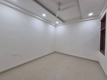 Room in 2 BHK Builder Floor at Chattarpur – for Rent