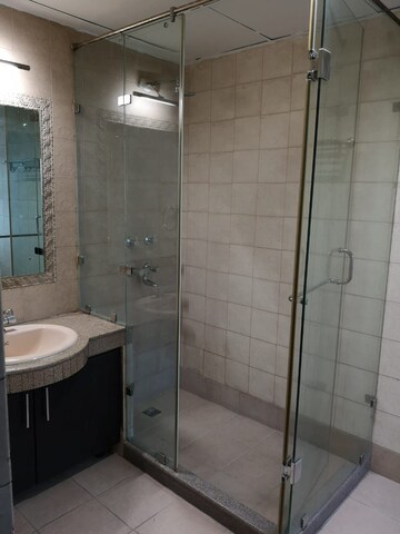 Bathroom in 3 BHK Apartment at Vipul Belmonte, Sector 53 – for Sale