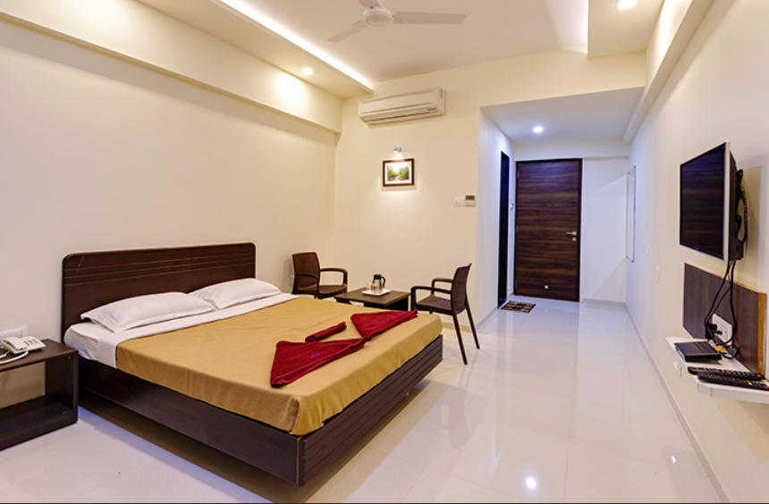 1.5 BHK + Extra Room 580 Sq.Ft. Apartment in Shoppers Spot