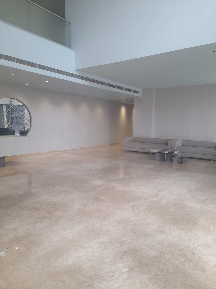  Parking, sola road Commercial Office Space 1202 Sq.Ft. In Sola Road Ahmedabad 9530784