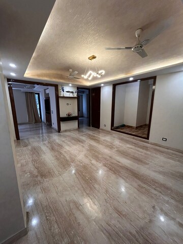 Room in 3 BHK Builder Floor at Ansal Sushant Lok I, Sector 43 – for Rent