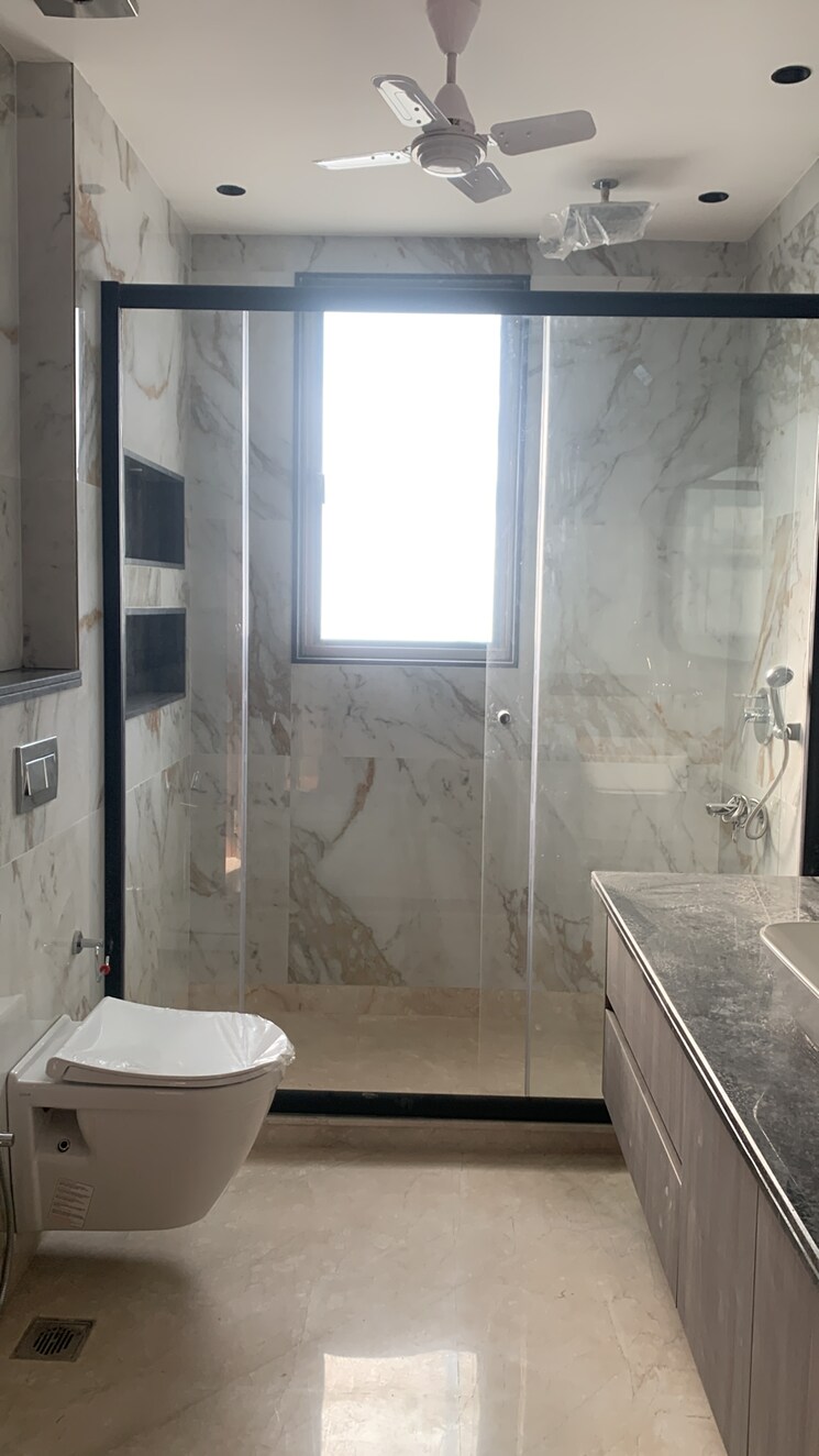 Bathroom, dlf phase ii 4 Bedroom 2100 Sq.Ft. Builder Floor In Dlf Phase ii Gurgaon 9530873