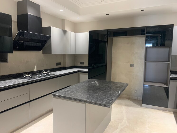 Kitchen, dlf phase ii 4 Bedroom 2100 Sq.Ft. Builder Floor In Dlf Phase ii Gurgaon 9530873