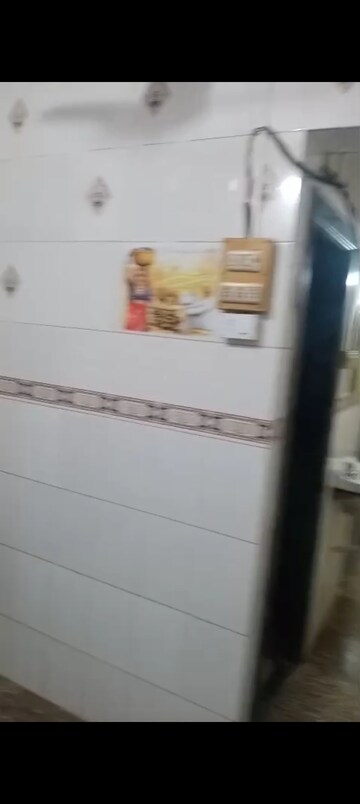 Furnished Amenities in 1 BHK Apartment at Mahakali Model Town, Jogeshwari East – for Rent