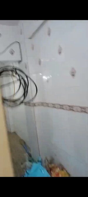 Bathroom in 1 BHK Apartment at Mahakali Model Town, Jogeshwari East – for Rent