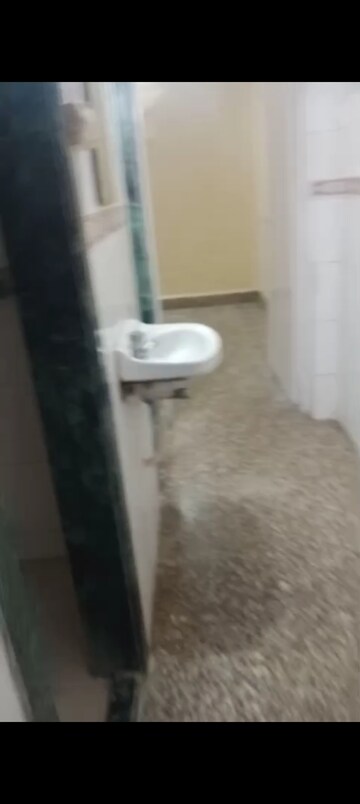 Bathroom in 1 BHK Apartment at Mahakali Model Town, Jogeshwari East – for Rent