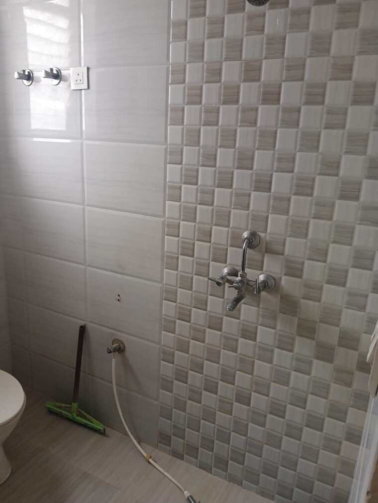 Bathroom, kanke 3 Bedroom 1500 Sq.Ft. Apartment In Kanke Ranchi 9530911