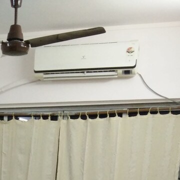 Furnished Amenities in 1 BHK Apartment at Shilp Tower, Lower Parel – for Rent