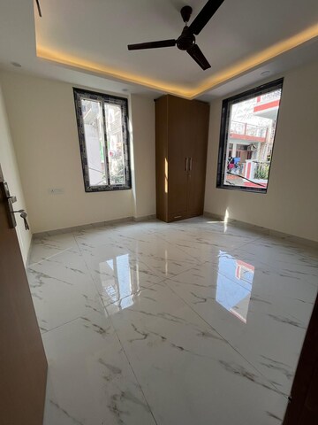 Living Room in 1 BHK Builder Floor at Chattarpur – for Rent