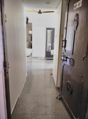 Building Lobby in 1 BHK Apartment at Shilp Tower, Lower Parel – for Rent