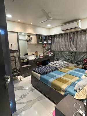 Bedroom in 3 BHK Apartment at Khar West – for Rent