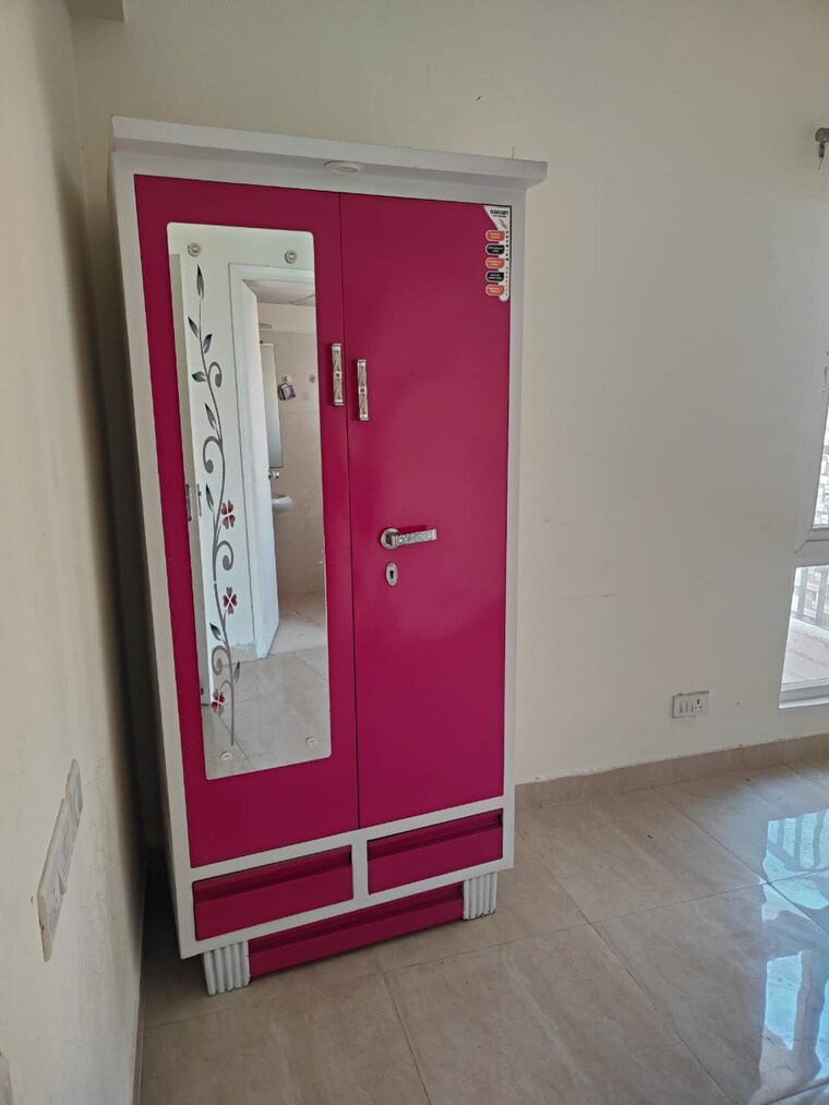 Room, gaur-city-2-14th-avenue 3 Bedroom 980 Sq.Ft. Apartment In Sector 16c Greater Noida Greater Noida 9531141