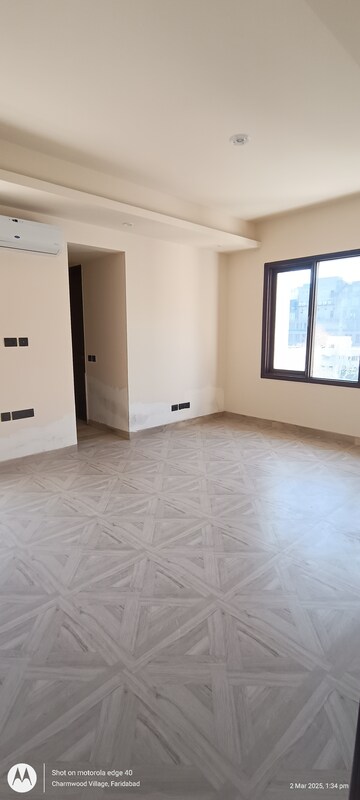 Furnished Amenities in 4 BHK Apartment at Eros Edenwood Towers, Lakkarpur – for Rent