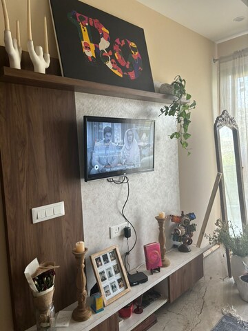 Furnished Amenities in 3 BHK Builder Floor at Empire Floors, Sector 57 – for Rent