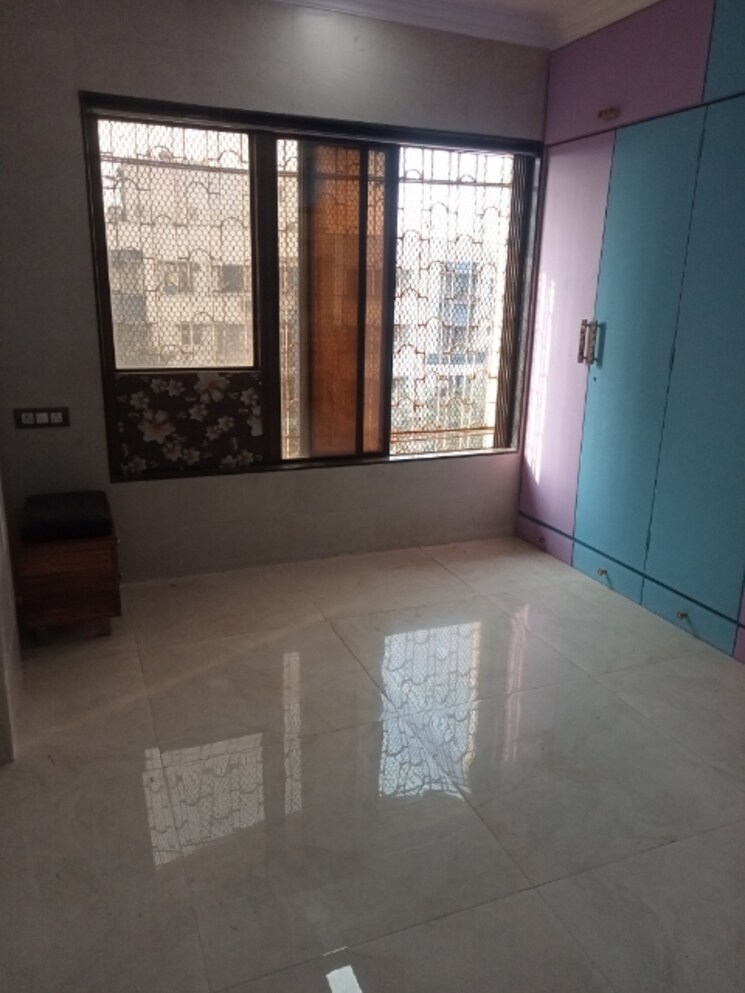 Room, maruti-towers 2 Bedroom 750 Sq.Ft. Apartment In Kandivali East Mumbai 9531405