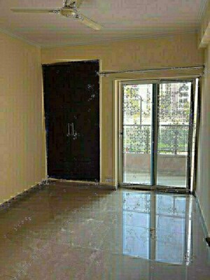 3 BHK Apartment For Rent in KDP Grand Savanna, Raj Nagar Extension