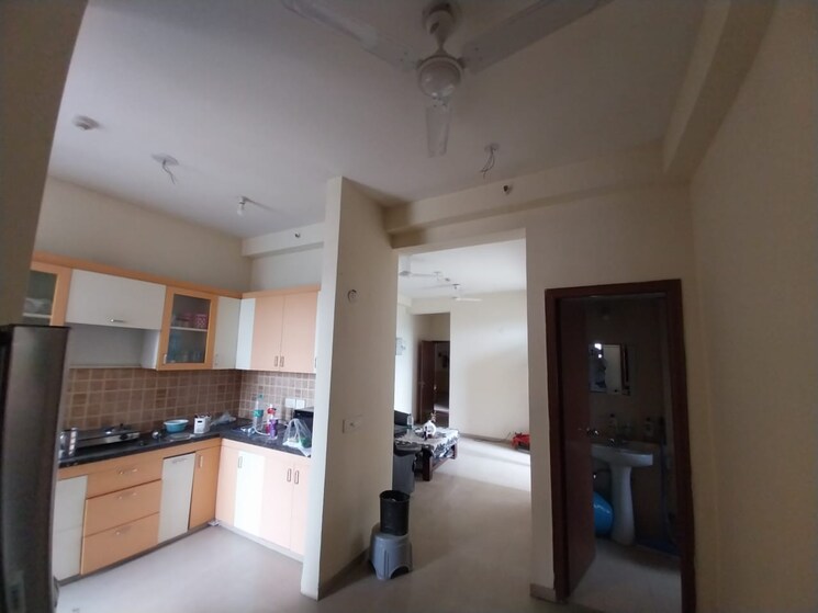 Room, sector 48 2.5 Bedroom 1750 Sq.Ft. Independent House In Sector 48 Noida 9531317
