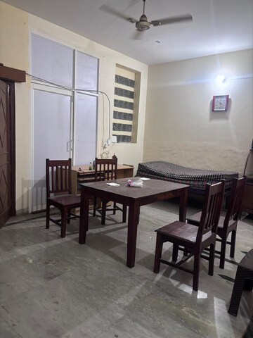 Living Room in 2 BHK Independent House at Sector 23a – for Rent