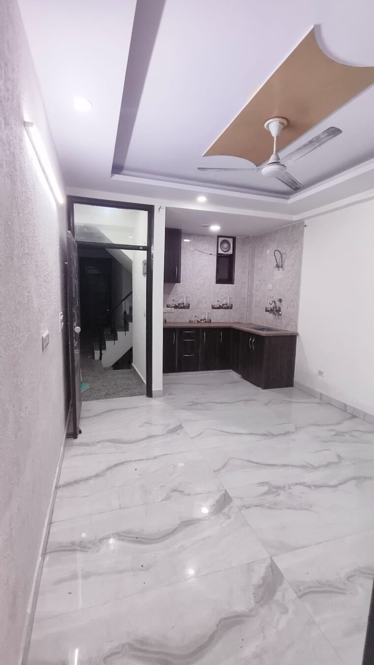  Parking, saket 1 Bedroom 400 Sq.Ft. Builder Floor In Saket Delhi 9531386