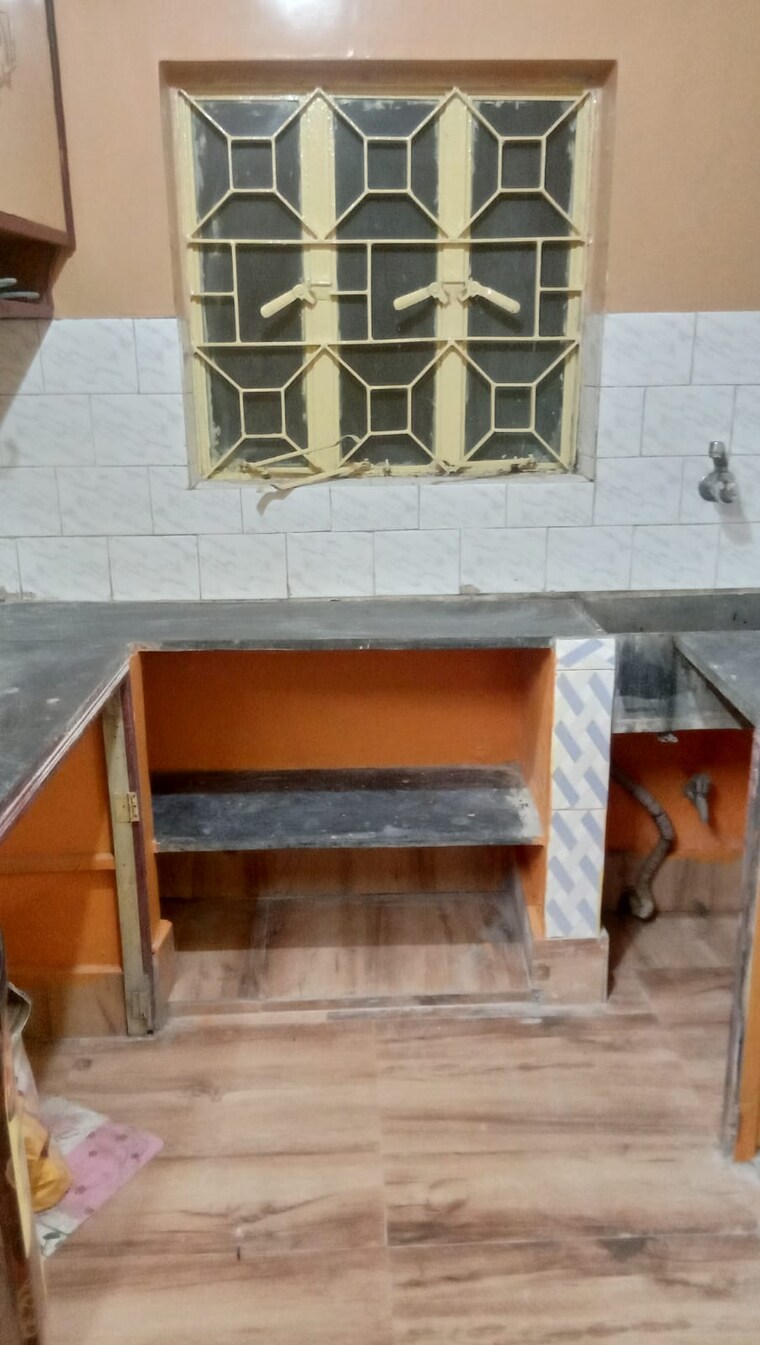 Kitchen, basuki-ekanto-apon 2 Bedroom 650 Sq.Ft. Apartment In Tollygunge Kolkata 9531396